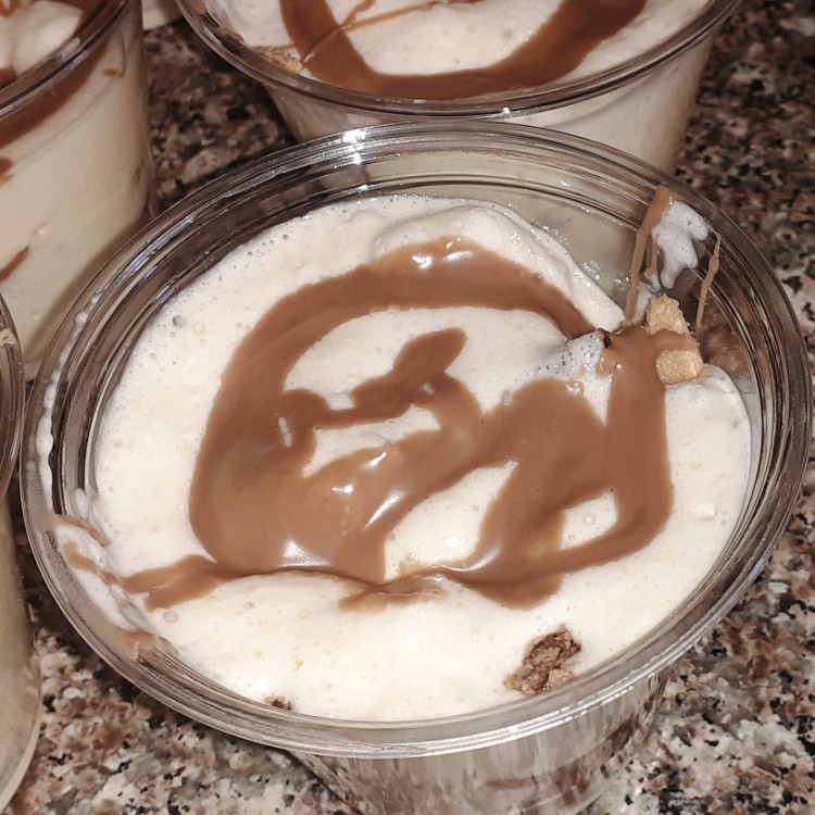 TIRAMISU KINDER BUENO & KINDER MAXI